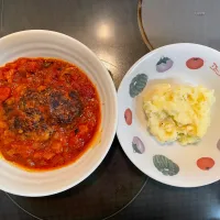 チーズハンバーグのトマト煮込み|あきたまさん