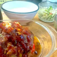 パプリカ丸ごとチーズインハンバーグのデミグラスソースかけ|ganmoさん