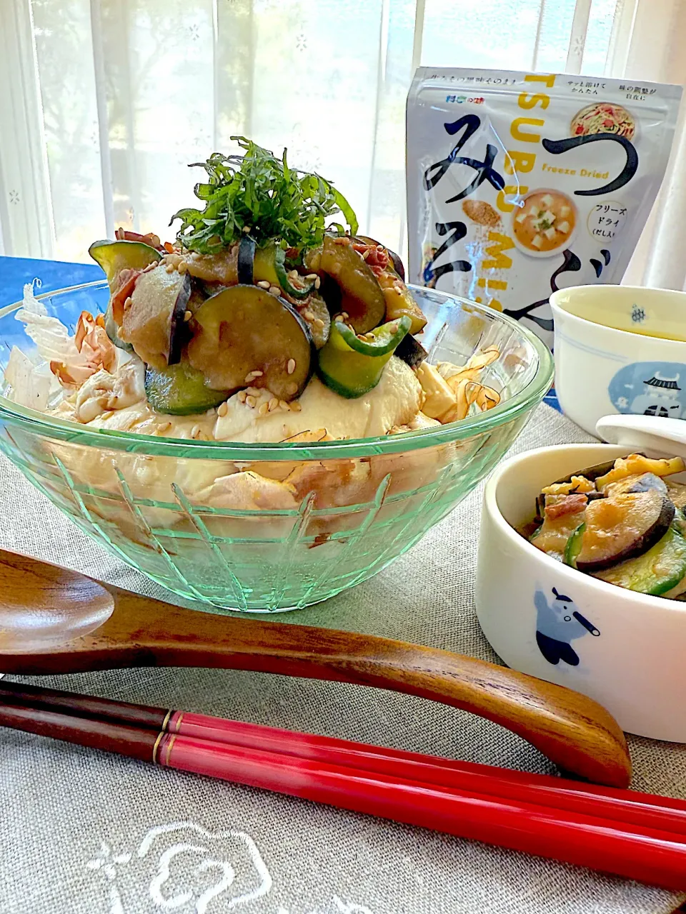 茄子と胡瓜の梅味噌〜豆腐丼|サミカさん