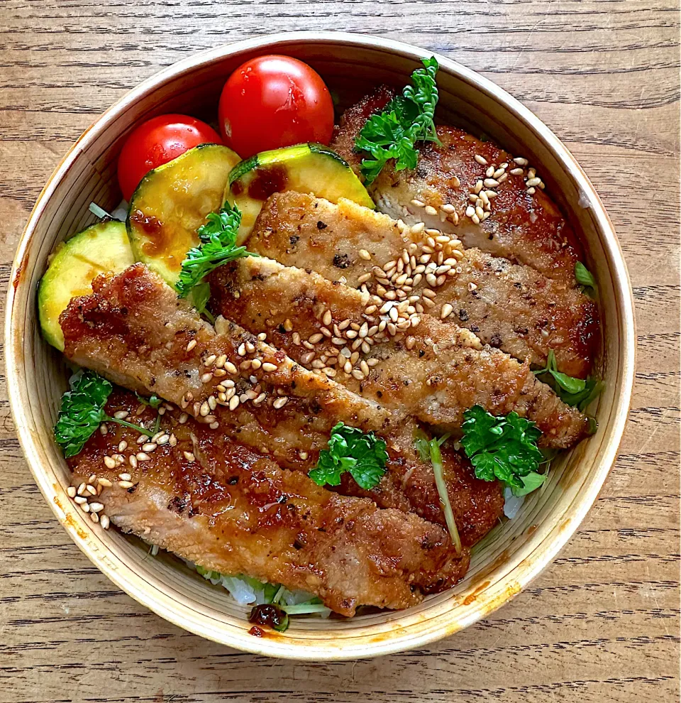 豚テキ弁当|かおりん✴︎❤︎さん