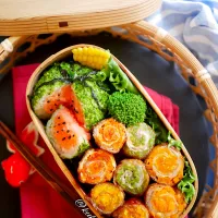 スイカおにぎり🍉弁当|kukulutomo ❁𓎪 ⡱𓎩‎𐩢𐩺𓎪 ⡱さん