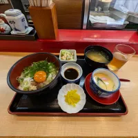鉄火丼定食。|ママちんさん