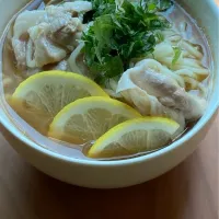 夏だね☀️必ず常備してある　　　　　　　　　　　袋麺を使って　　　　　　　　　　　　　　　　　冷しゃぶ冷やしラーメン|kimi kimi kitchenさん