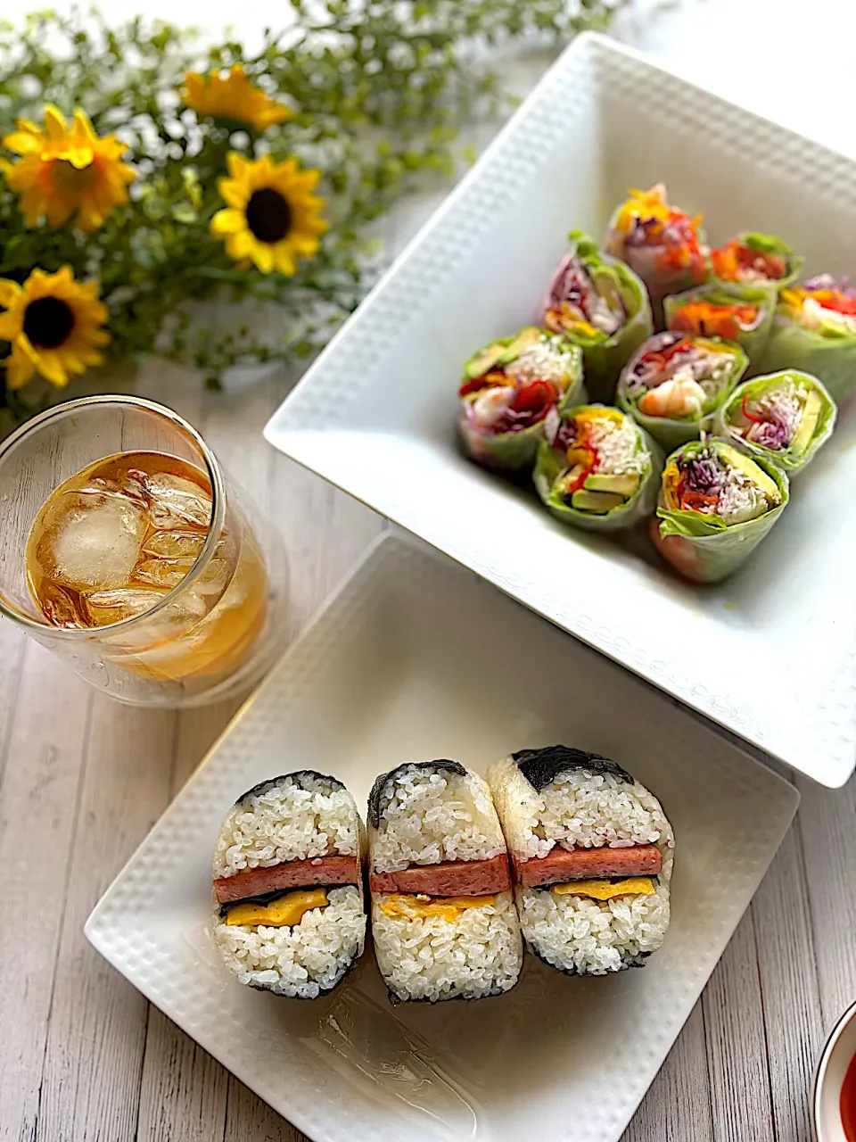 レインボー生春巻きとスパムおにぎり|マーブルさん