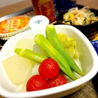 冬瓜、おくら、ナス等の白だしわさびお浸し。|tonaさん