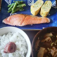 朝ご飯は焼き鮭でした🍚|hidetoさん