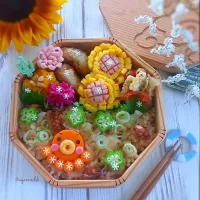 🌴🌻🐙🌴🌻🐙
タコさんのっけ
タコ飯弁当|ayano.adshさん