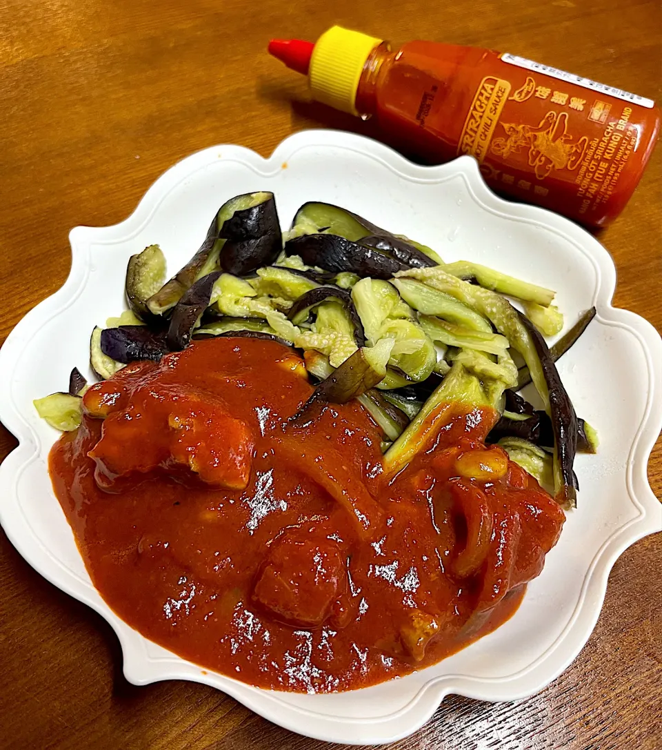 ナス🍆トマト🍅大葉🍃叩き梅＊ガーリックポン酢＊シラチャーマヨ|henryさん