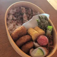 冷凍コロッケ弁当|まきごろうさん