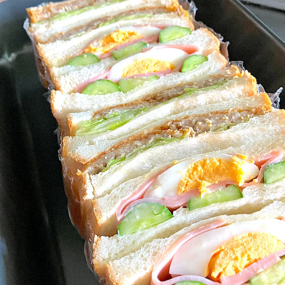 夏休みのブランチ🥪|almostblackさん