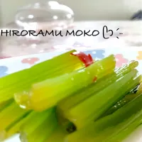 新味料と麺つゆで ひんやり小松菜のおひたし| ヒロさん