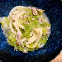 豚肉とキャベツの塩麹うどん| 茶茶茶さん