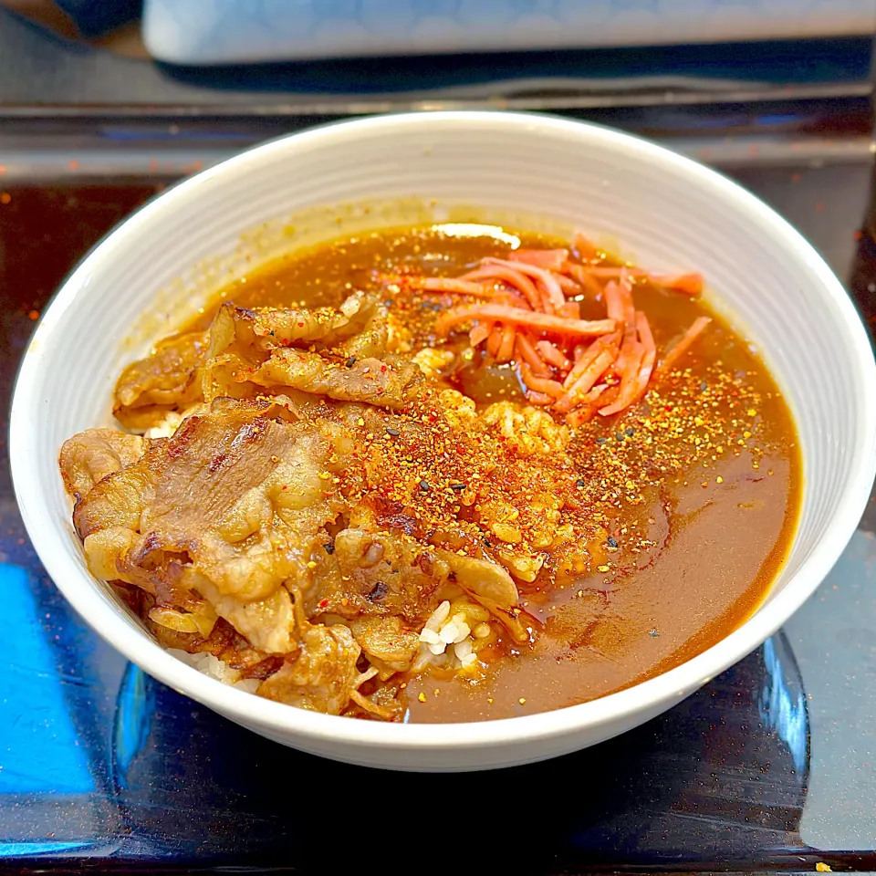 牛カレーごとき…💢|にゃあ（芸名）さん