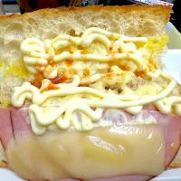 ハムチーズマヨネーズトースト| Food is lifeさん