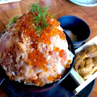 海鮮丼