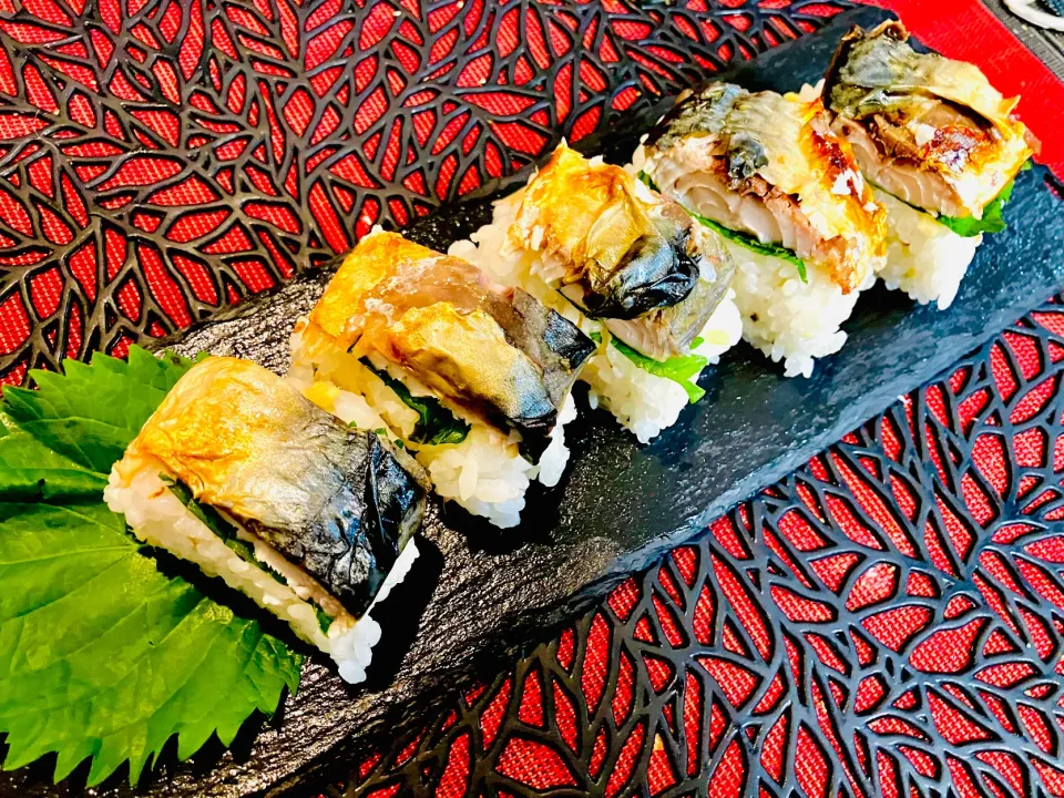 ✩.*˚焼き鯖押し寿司|ゆきえもんさん