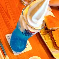 コメダ珈琲 ラムネクリームソーダ| 四天王さん