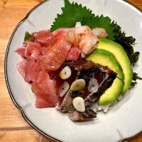 海鮮丼| おさかなさん