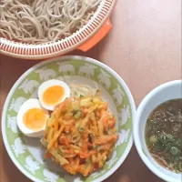 ざるそばとかき揚げ、サラダ|ナナさん