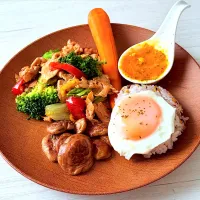 蒸しにんじんと、つぶみそで肉野菜炒め|tap.rinさん