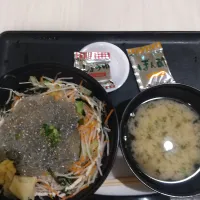 とびっちょ「朝どれ生シラス丼｣|はやとさん