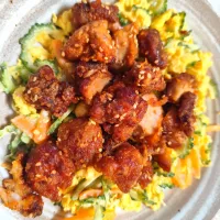 まなまな♡さんの料理 Yummy!コリアンホット de ヤンニョムチキンと食べるゴーヤ人参卵マヨ味作ってみました!