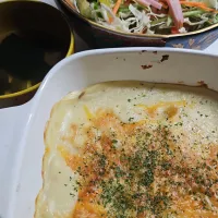 ☆夕飯☆マカロニグラタン、サラダ、スープ|ｼｮｺﾗさん