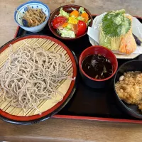 お山の中の蕎麦屋の手打ち蕎麦|ミカさん