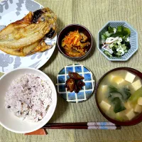 つぶみそ使用の小松菜と豆腐のお味噌汁|ゆさんさん