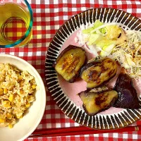 ナスぎょうざ🍆ナスの餃子あん挟み焼き|リヒトさん