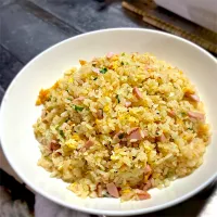 今夜は、大盛りパラパラガーリックチャーハンを頂きました😋👍🎵|ギムレットさん