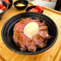 慢煮澳洲牛腹丼飯|skyblueさん