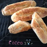 朝日が似合うシリーズ・3種類の粉ミックス&クルミの発酵バターフィセル✨|cocco+さん