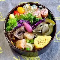 高野豆腐と海老、牛肉、出し巻き卵| めみさん