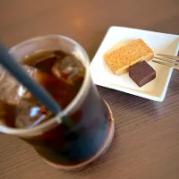 アイスコーヒーとチョコッとおやつ|MIEKO 沼澤三永子さん