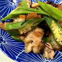 オクラと豚バラの塩昆布炒め|sono.kさん