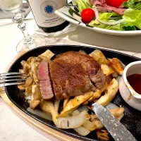 ビフテキ・ヒレ🥩茸添え和風ソースで😋|ナムナムさん