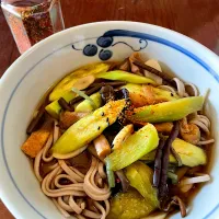 ナスと山菜の蕎麦|つるひめさん