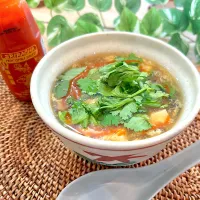 酸シラチャー湯スープ🍲