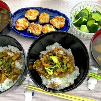 アボカド丼で♪ふたりお昼ごはん~(^^)❤︎|いつくしみちゃんさん