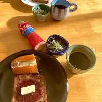 いつかの軽めの朝ごパン。|さくたえさん