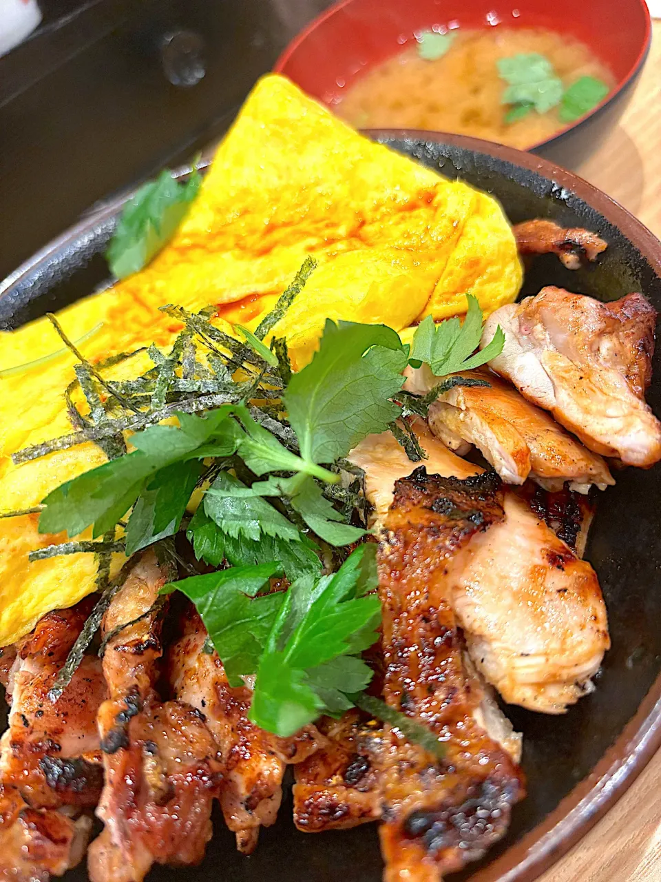 だし巻焼鳥丼|saturnさん