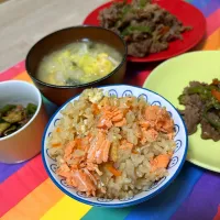 鮭の炊き込みご飯♬|panchiさん