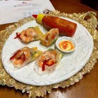 ライスペーパー＊エビ🦐ササミ  ＊胡瓜🥒人参🥕パプリカ🫑トマト🍅シラチャーマヨ