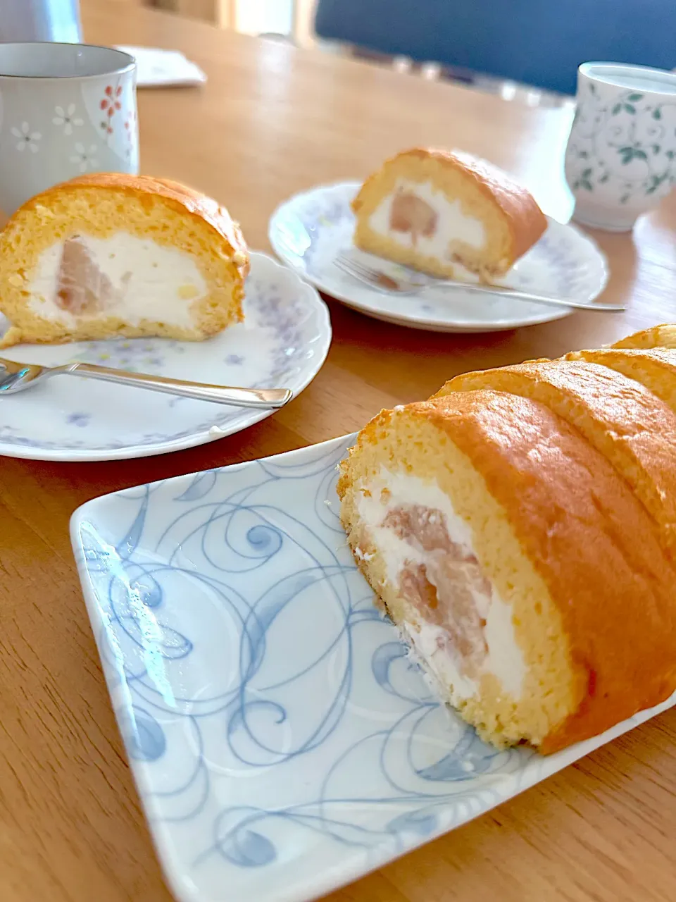 桃のロールケーキ|さらっと🍀さん