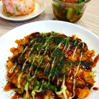 ☆お好み焼き　☆キュウリ梅肉あえ　☆鮭と枝豆のおにぎり|chikakoさん
