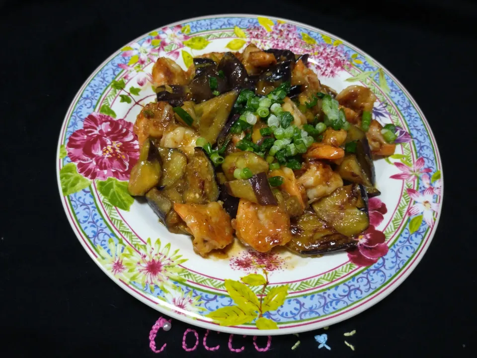 エビとナスの旨辛ネギたれ✨|cocco+さん