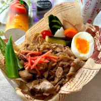 【誤差あり弁当】豚丼とぬか漬けのお弁当| まなまな♡さん