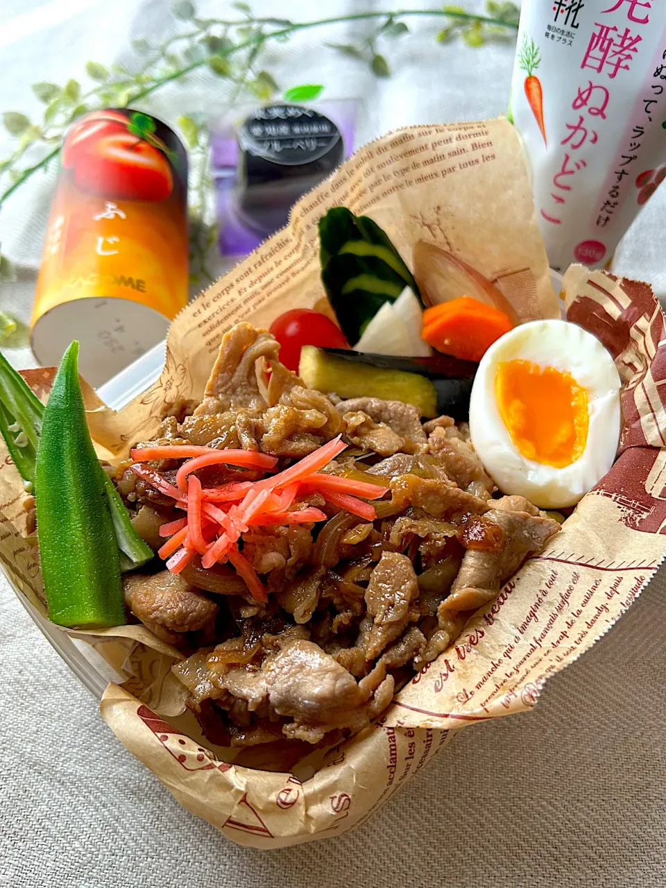 【誤差あり弁当】豚丼とぬか漬けのお弁当|まなまな♡さん