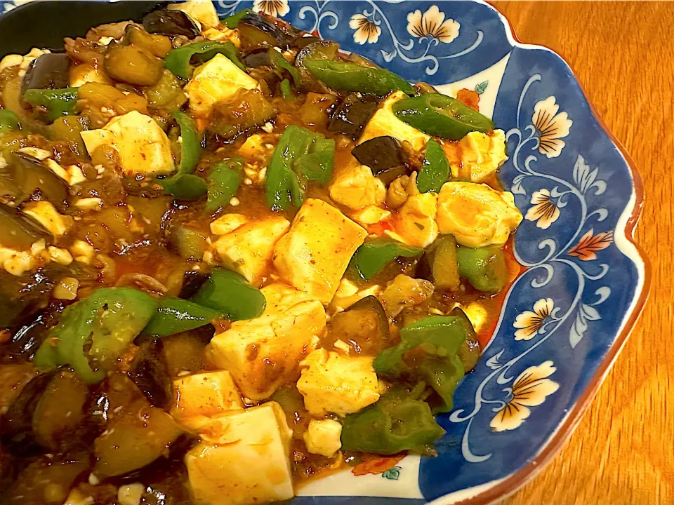 麻婆豆腐と麻婆茄子を合体させてみた🤣　これめっちゃ美味しい😋　お勧めです✨|BUBUさん